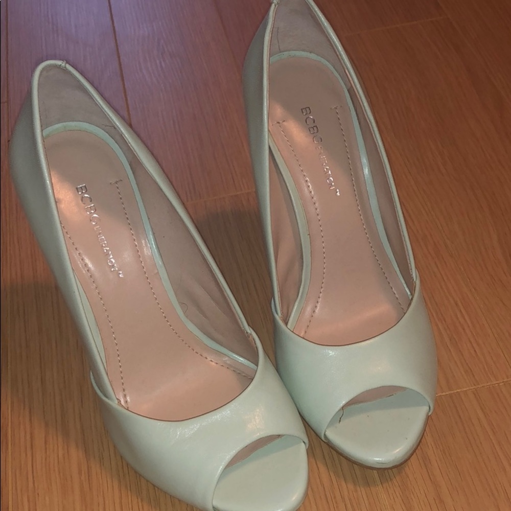 BCBG mint green peep toe pumps